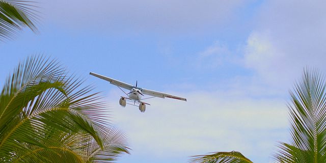 Seaplane flight at le morne mauritius southwest (4)